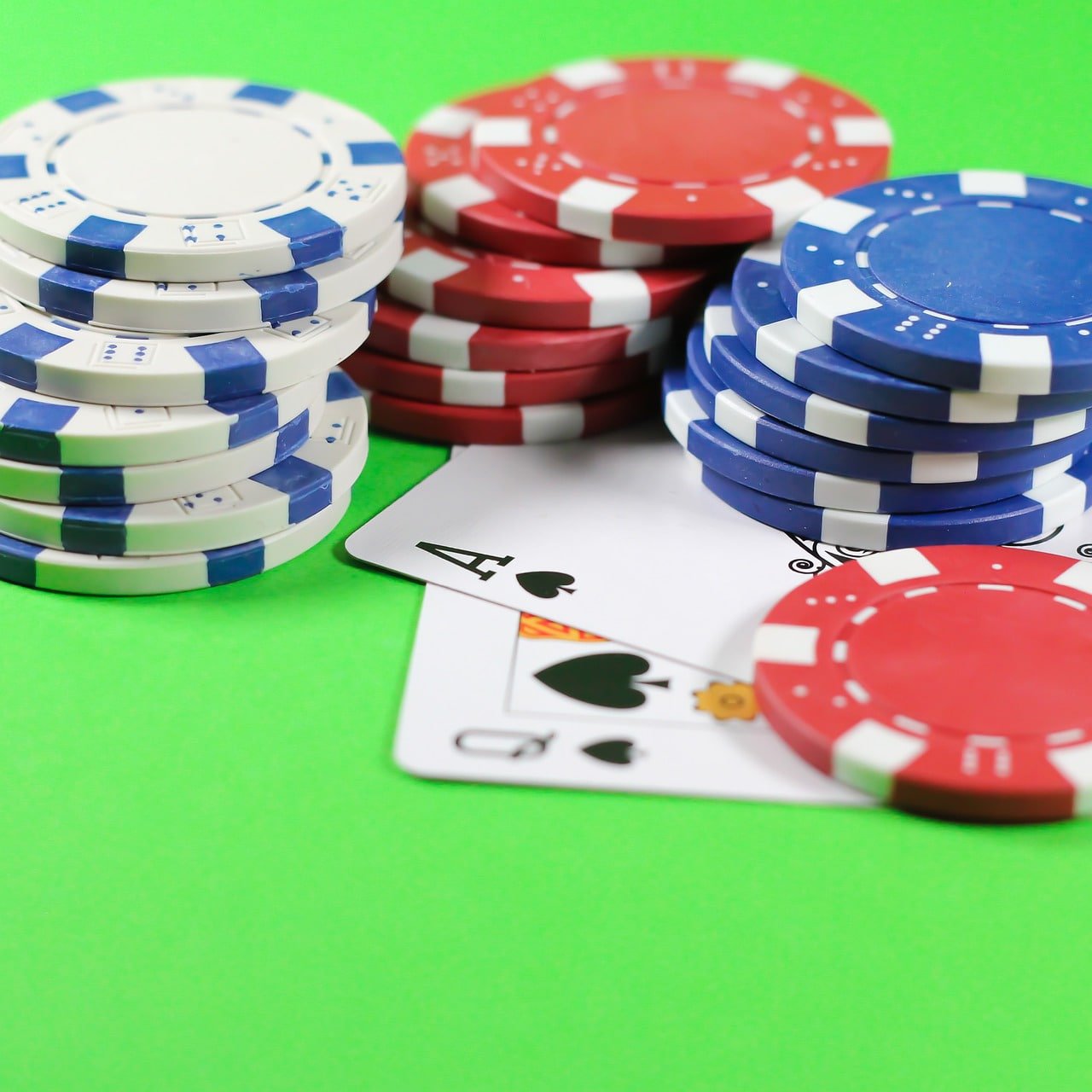 Roulette Live wheel spinning dealer ဂိမ်းမြင်ကွင်း